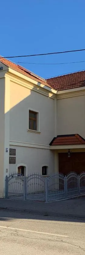 Vinarija Zlatar，位于Zlatar的酒店