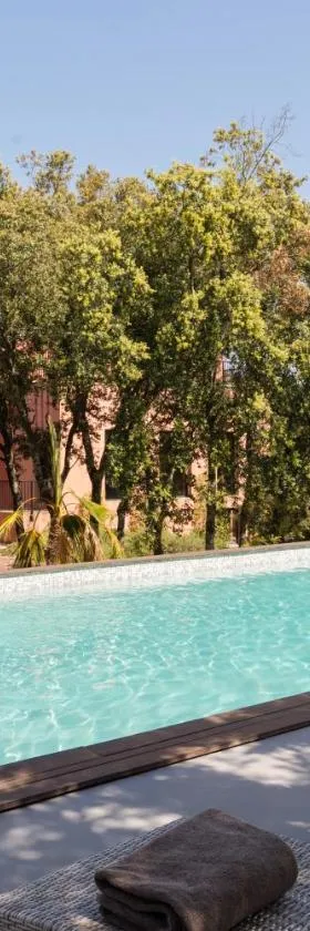 Hotel restaurant Spa Disini Montpellier Est, The Originals Relais，位于卡斯特里的酒店