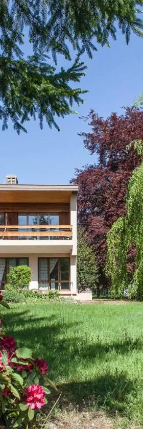 Chambres d'hôtes Domaine des Iris，位于Anould的酒店