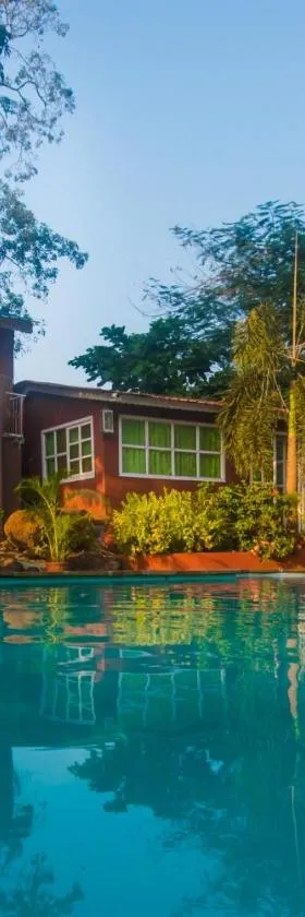 Pali Village Resort，位于Mire的酒店
