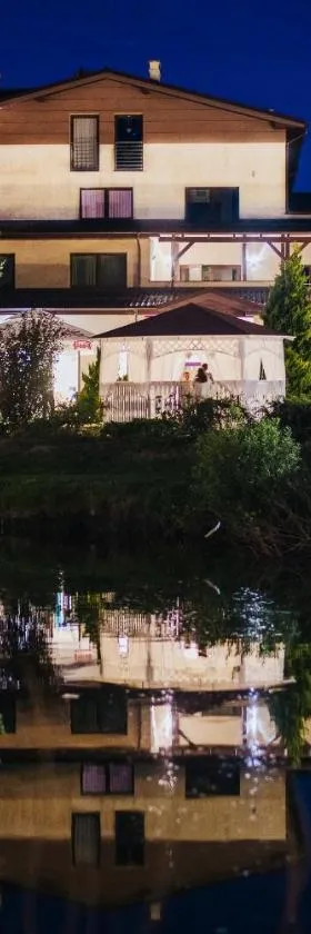 Hotel Luzino，位于Luzino的酒店