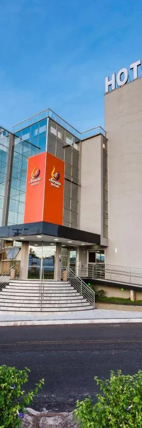 Serata Hotel，位于费尔南多波利斯的酒店