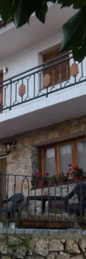 Casa Rural Castellanos，位于Huélamo的酒店