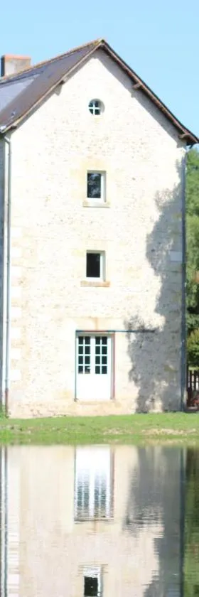 Le Moulin de Chareau，位于Reugny的酒店
