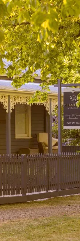 Belmont at Beechworth 2 bedrooms, 2 bathrooms, 2 couples，位于比奇沃斯的酒店