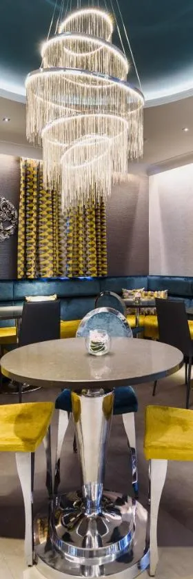 RQ Boutique & Unique Hotel，位于杰尔的酒店