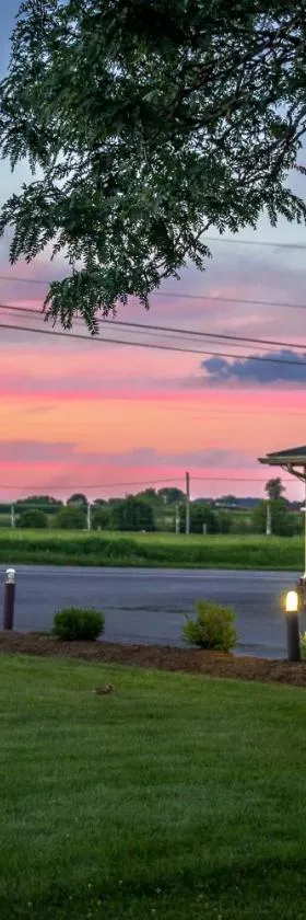 Harvest Drive Family Inn - Renovated Rooms，位于Gordonville的酒店