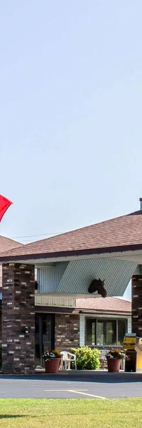 Quality Inn & Suites Newberry，位于Newberry的酒店