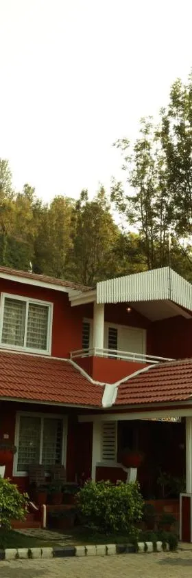 Velu's Resort，位于Gūdalūr的酒店