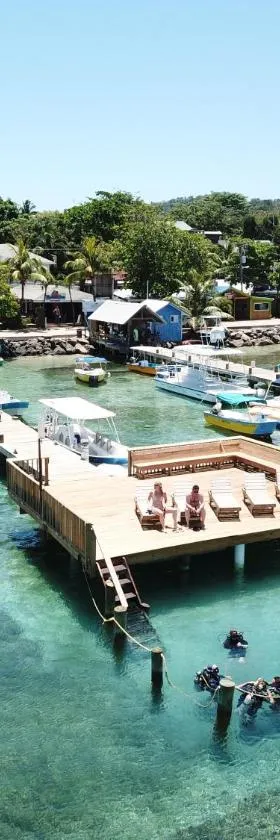 Splash Inn Dive Resort & Villas，位于西区的酒店