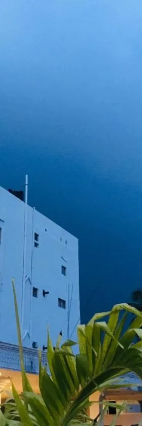 Hotel Lovusiyah，位于贾夫纳的酒店