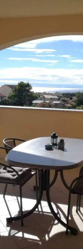 Apartman Dora，位于波弗加纳的酒店