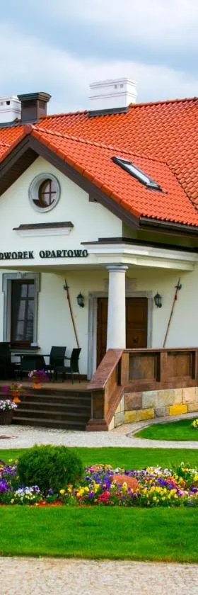 Dworek Opartowo，位于拉伊格鲁德的酒店