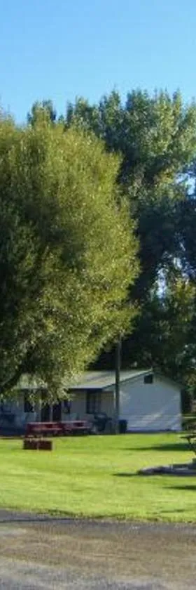 The Willows Motel，位于Wilbur的酒店