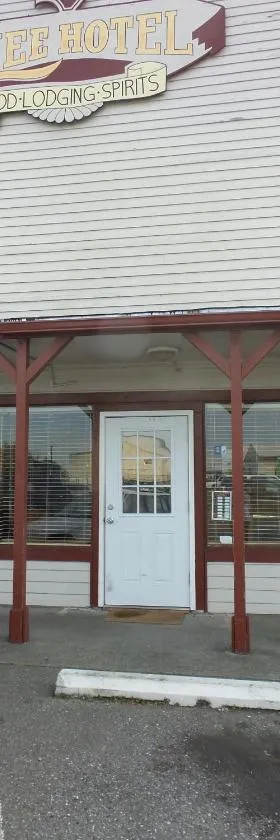 Tyee Restaurant and Motel，位于库珀维尔的酒店