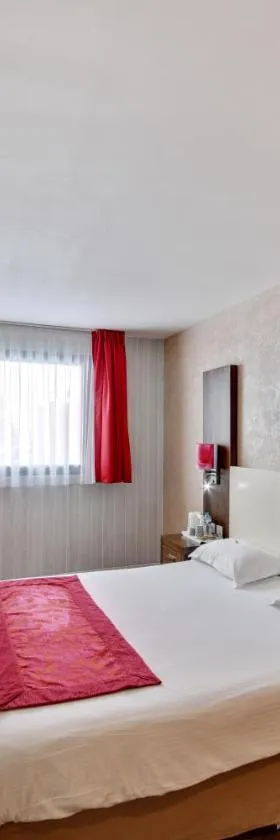 HOTEL RESTAURANT PARIS PACIFIC PARIS-VILLEJUIF- PRES DU METRO L'HAY LES ROSES LIGNE 14 - Direct PARIS-AEROPORT ORLY ET INSTITUT GUSTAVE ROUSSI，位于维勒瑞夫的酒店