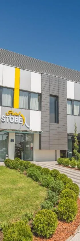Hotel Stobex Loznica，位于洛兹尼察的酒店