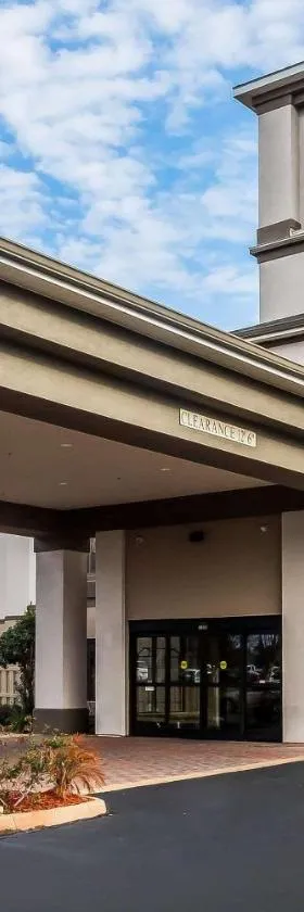 Sleep Inn & Suites Dothan North，位于多森的酒店