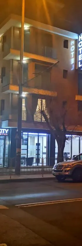 Family Hotel Novel City，位于布尔加斯的酒店