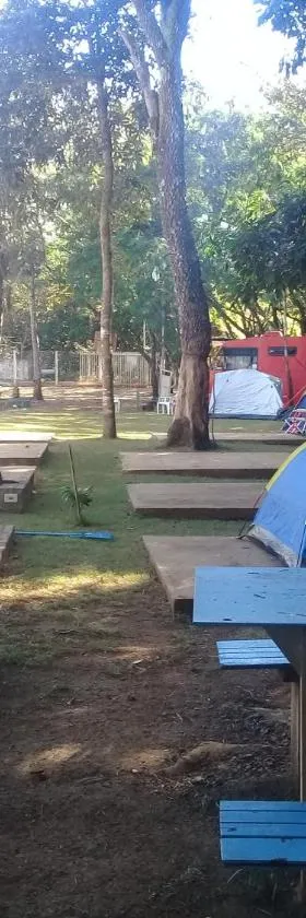 CAMPING RECANTO DOS PÁSSAROS，位于沙帕达-杜斯吉马朗伊斯的酒店