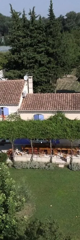 Mas Clement - Chambre et table d'hôtes，位于索尔格河畔利勒的酒店