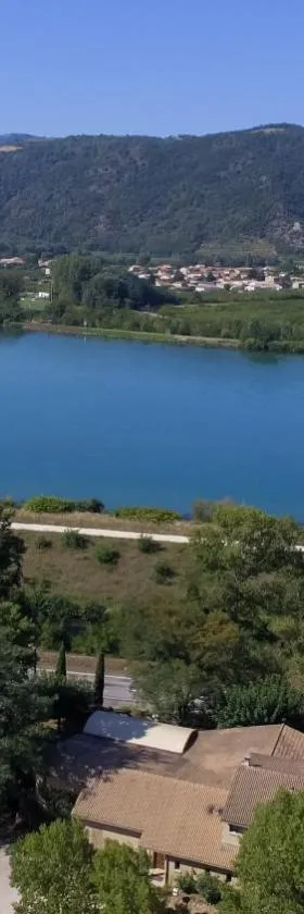 auberge du golf，位于拉罗克德格兰的酒店