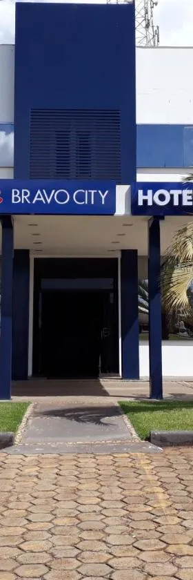 Bravo City Hotel Primavera，位于东普里马韦拉的酒店
