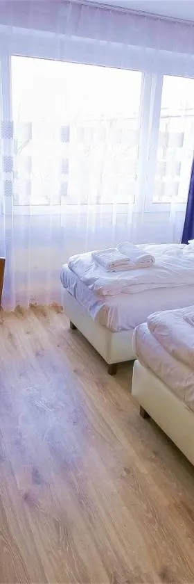 Hotel SiLL，位于凯尔采的酒店