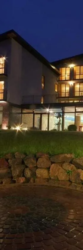 Villa Alicante & SPA，位于Zujūnai的酒店