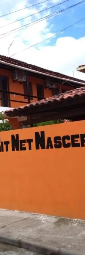 Pousada & Kitnet Nascer do Sol，位于伊尔哈德博伊巴的酒店