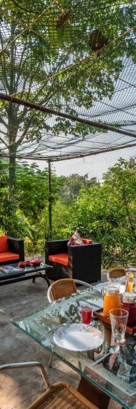 SaffronStays Masaya, Alibaug - pet-friendly villa with alfresco dining，位于阿利鲍格的酒店