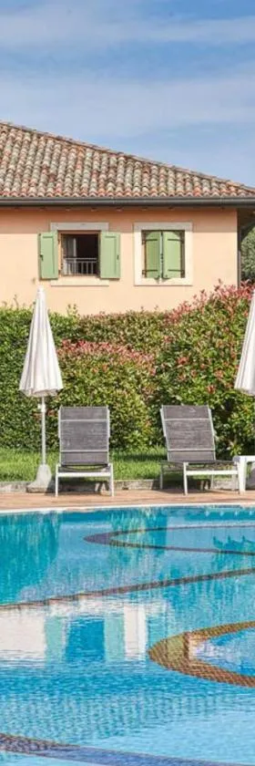 Active Hotel Paradiso，位于佩斯基耶拉德加达的酒店