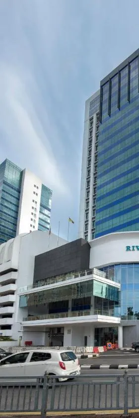 Astana Wing - Riverside Majestic Hotel，位于古晋的酒店