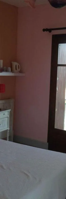 Chambre du Charron，位于Azillanet的酒店