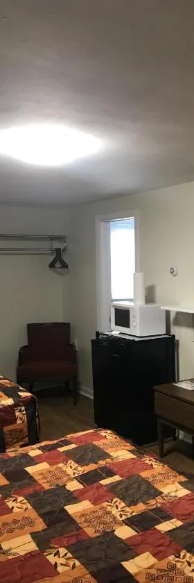 Evergreen Motel，位于奥斯威戈的酒店