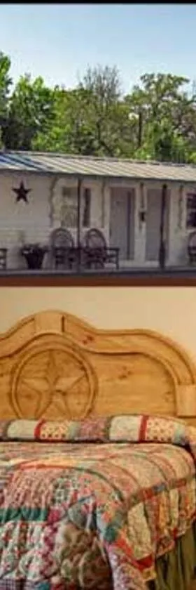 Country Inn Motel，位于弗雷德里克斯堡的酒店