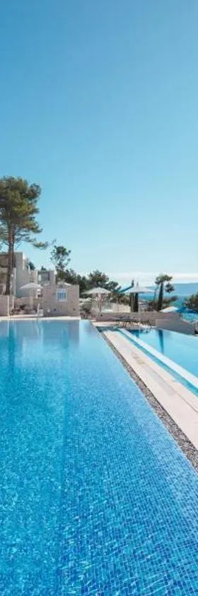 Girandella Resort, Valamar Collection，位于拉巴克的酒店