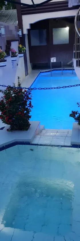 Cool Martin Family Hotel and Resort，位于Bacoor的酒店