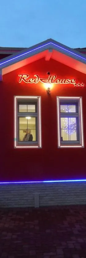 Red House，位于丘斯滕迪尔的酒店