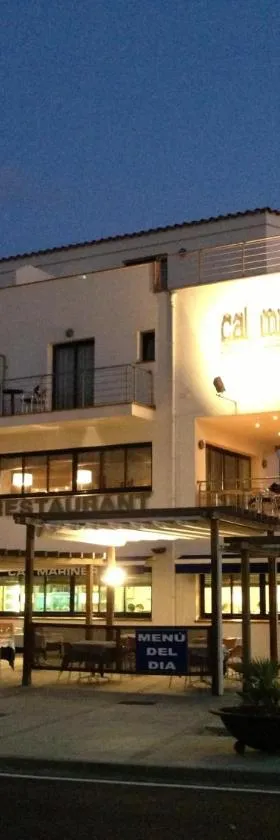 加州水手酒店，位于德拉塞尔瓦港的酒店