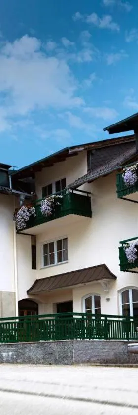 本布克哈泽旅馆酒店，位于Neukirchen an der Vöckla的酒店