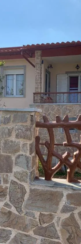 Peaceful house near Airport，位于Pikérmion的酒店