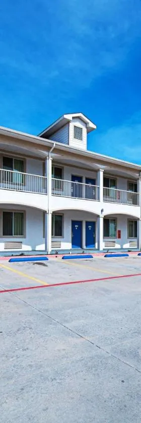 Motel 6-Rhome, TX，位于Rhome的酒店