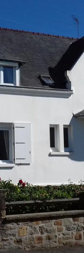 Maison spacieuse entre la ville et la côte，位于圣马丁德斯查的酒店