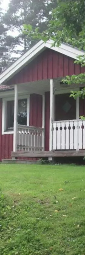 Ängens B&B，位于Sankt Anna的酒店