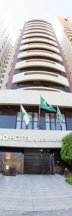Rio Hotel by Bourbon Curitiba，位于库里提巴的酒店