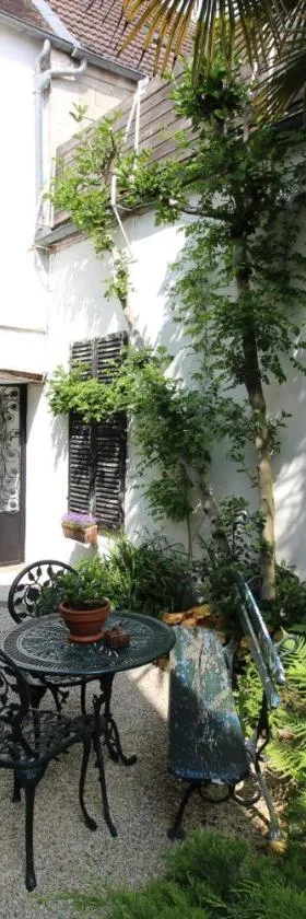 Jardin de Mathilde，位于Nangis的酒店