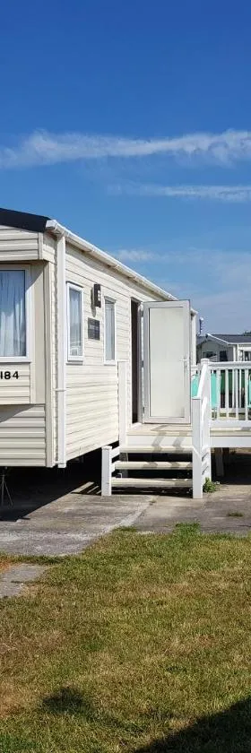184 Unity Resort Brean，位于布里恩的酒店