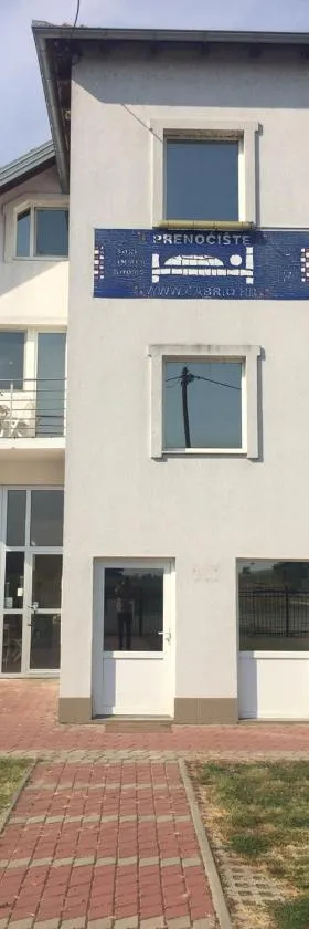 Sobe Matea - prenoćište，位于温科夫齐的酒店