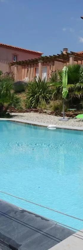 Domaine de Flo ADULT a partir de 16 ans，位于Saint-Jean-de-la-Blaquière的酒店